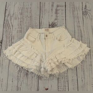 Vibrant Miu Women's White Jean Distressed Ruffle Fringe Denim Shorts Size M